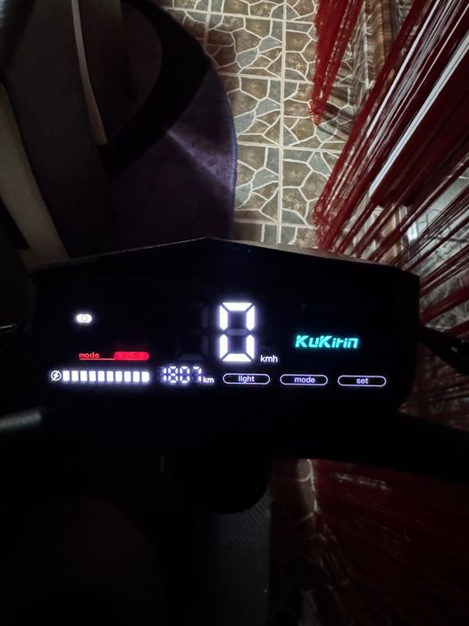 Trotinetă electrică kukirin g2 2026