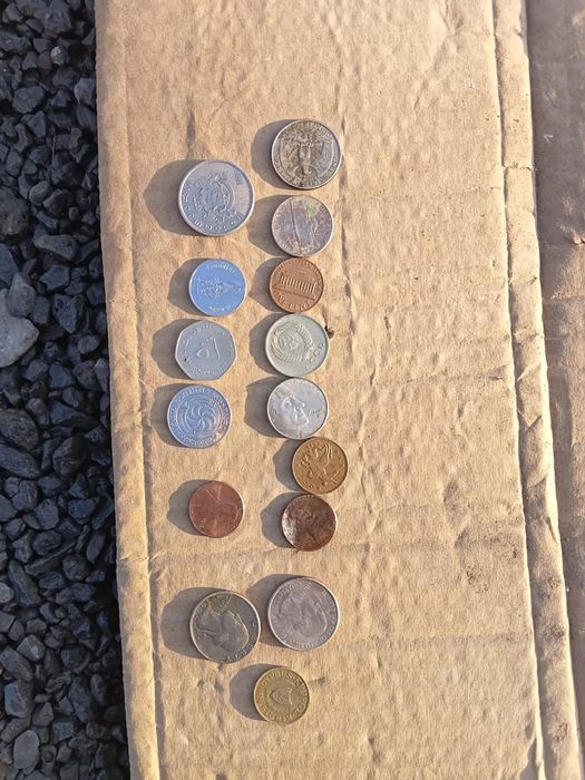 Продам старые монеты