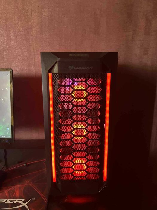 Настолен Компютър