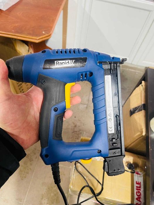 Rapid EN330 - Pistol electric pentru cuie nr. 8 (15-30 mm)
