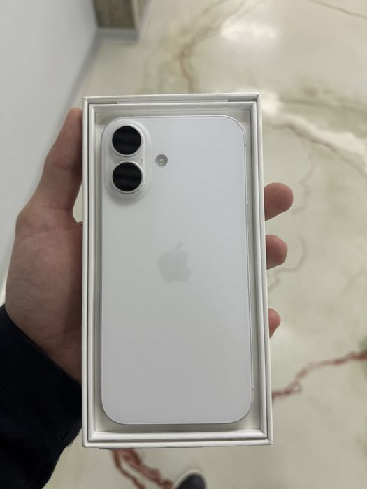 Продаю Iphone 16