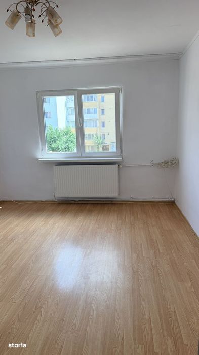 Proprietar vand garsoniera 21mp