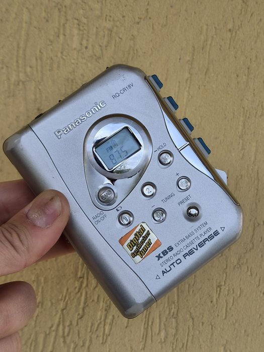Walkman Panasonic autorecers si radio