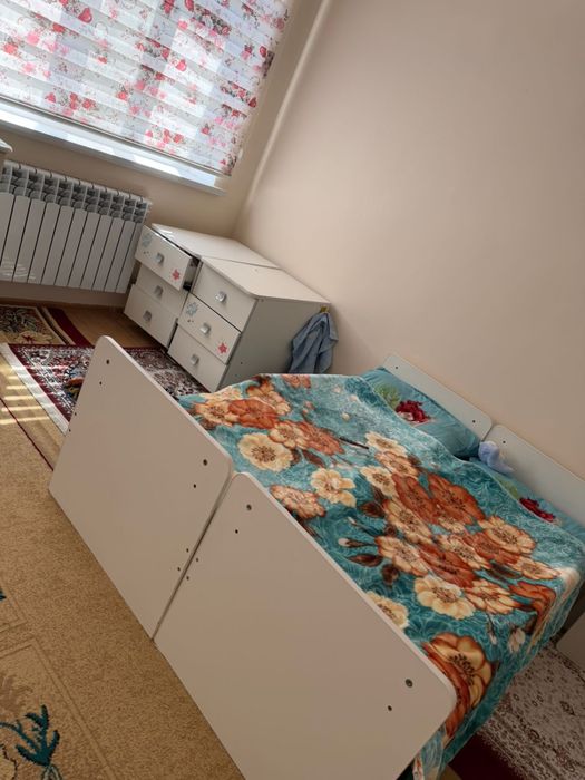 Детская кровать качалка + тумба