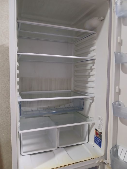 Холодильник Indezit