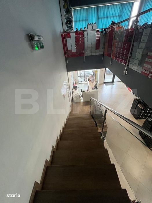 Spatiu comercial de inchiriat, 180 mp utili, parcare proprie, Oradea