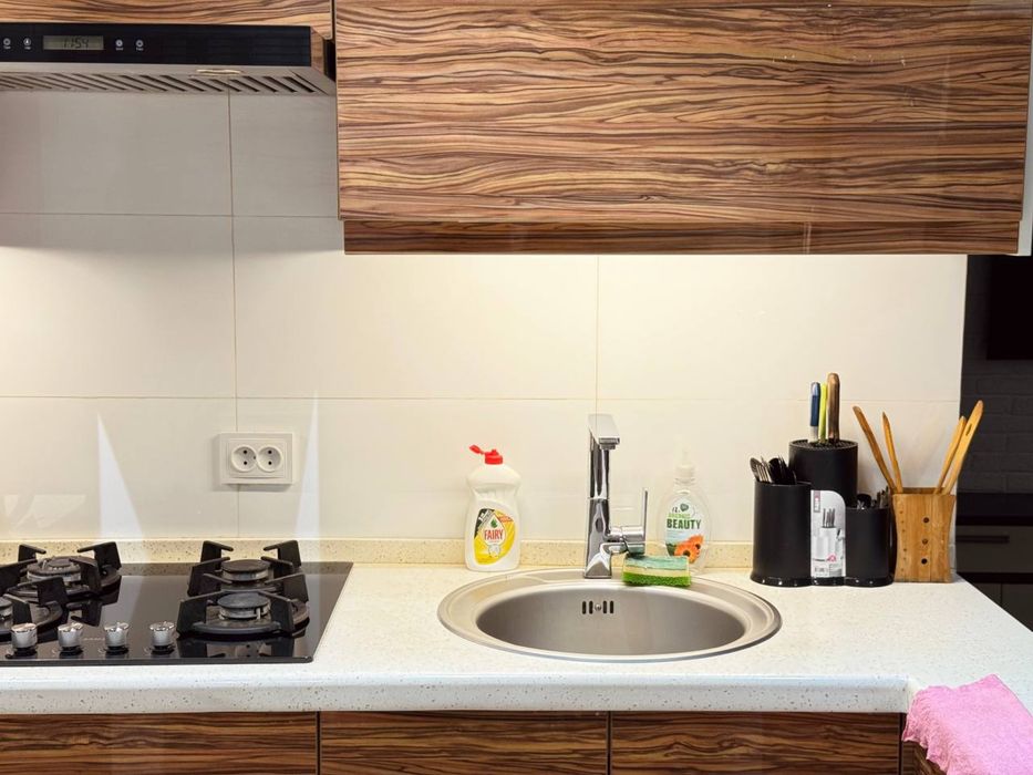 Посуточно Ц-5 самый центр спальный район