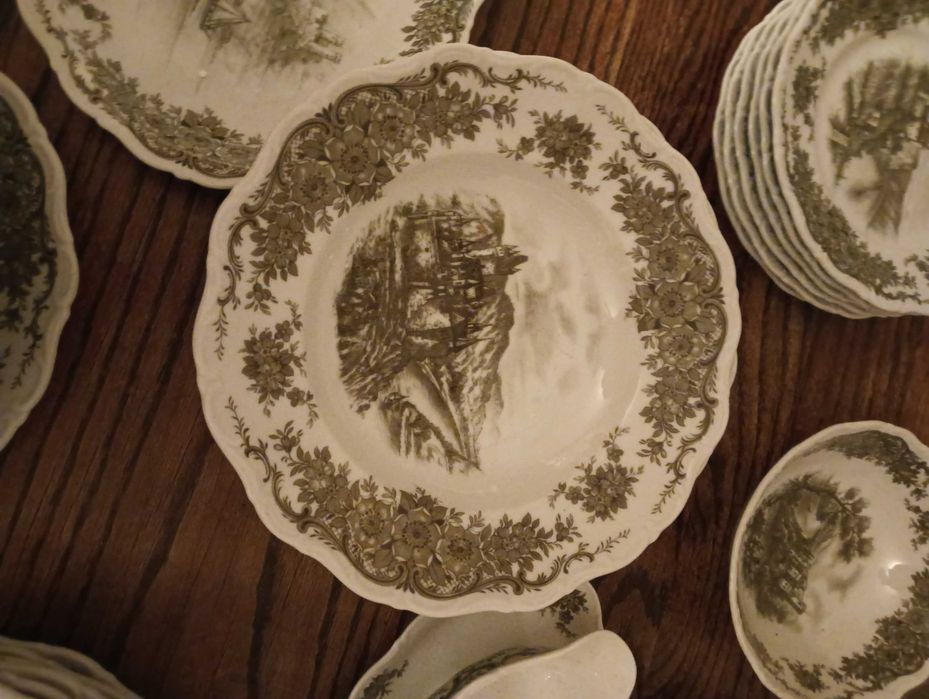 Serviciu de masa portelan Bavaria pt 6 persoane