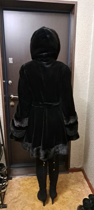 Продам норковую шубу