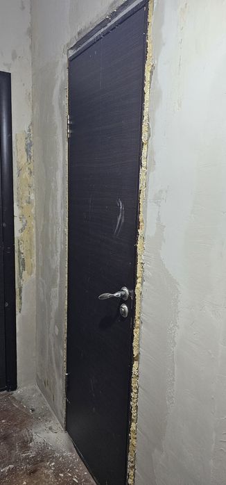 Меж комнатный двери