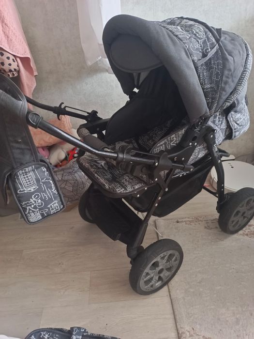 Коляска. Зима-лето.