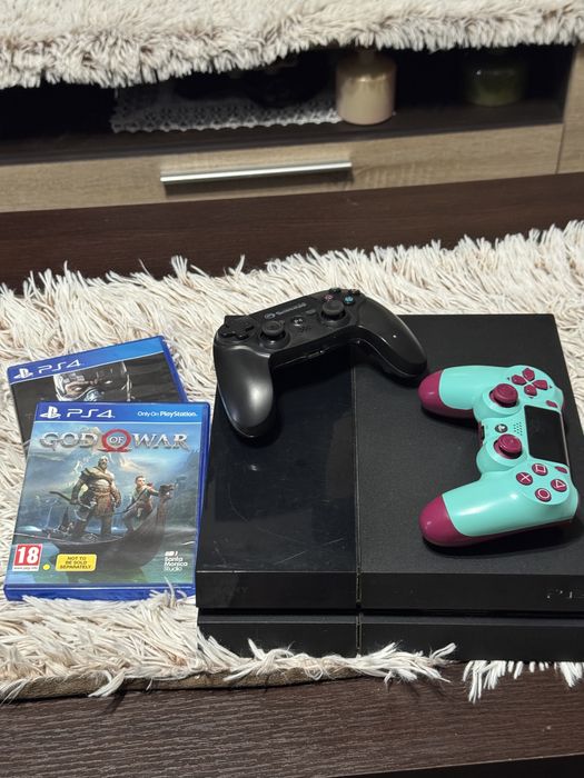 Vand ps4 cu doua manete