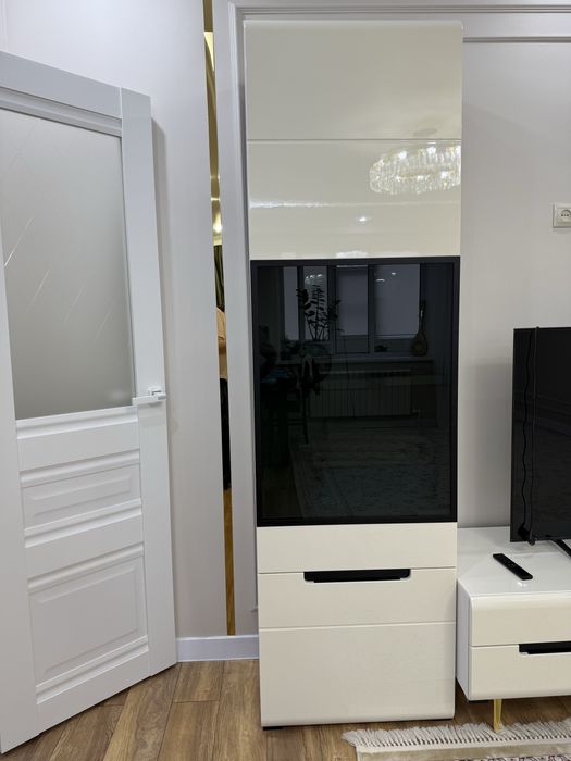 Продам шкаф и тумба под тв