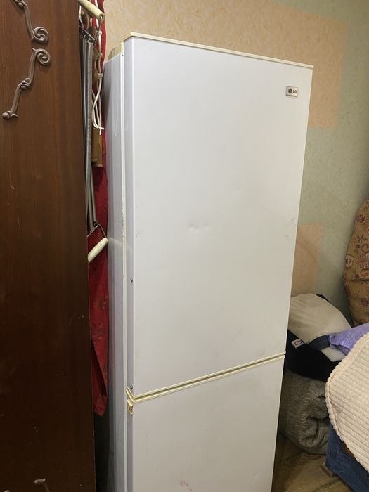Продам холодильник LG