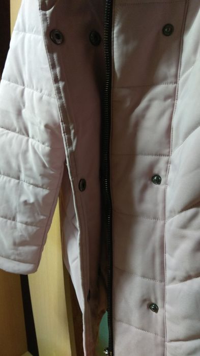 Продам новую куртку 48