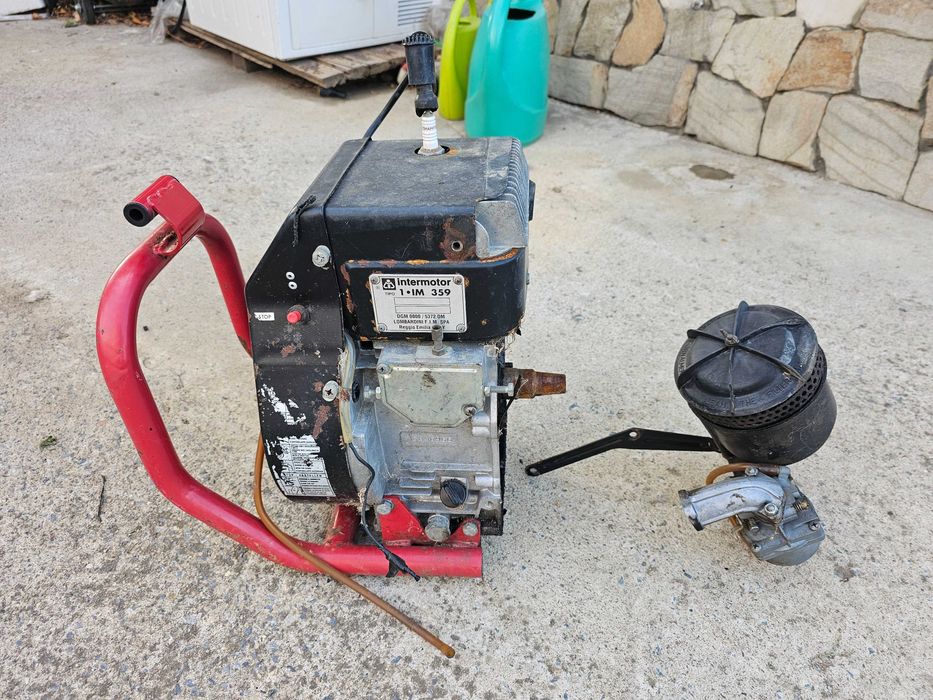 Двигател за Косачка INTERMOTOR 359 на Части.