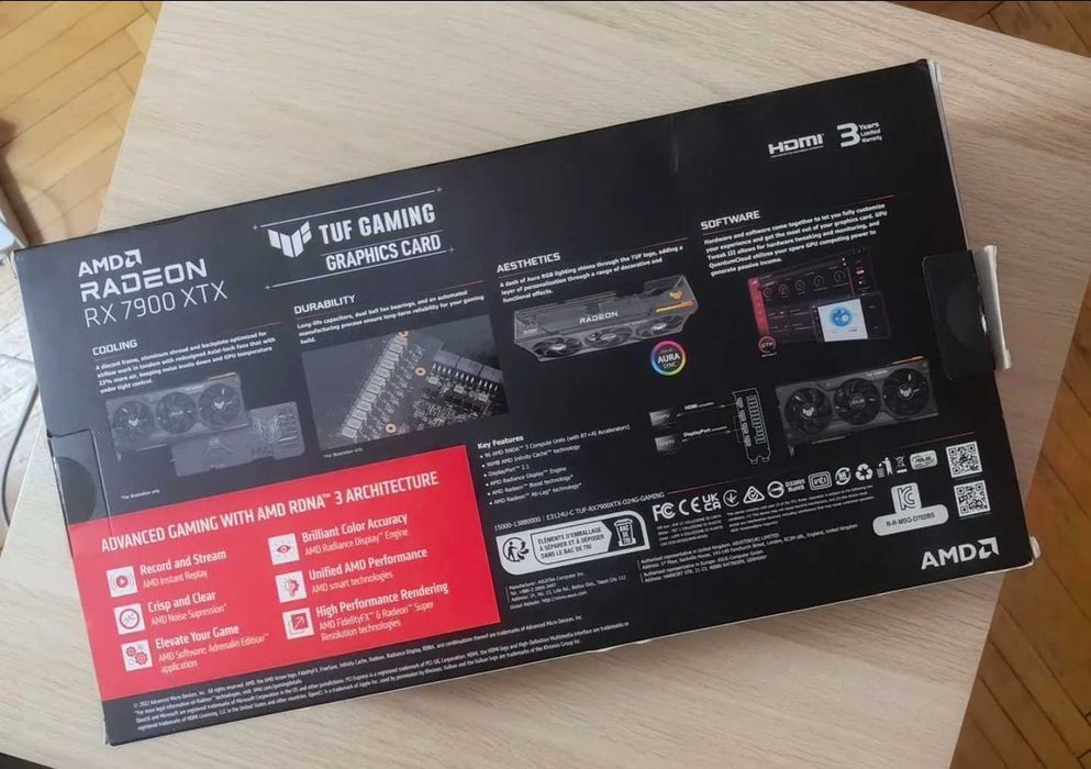 AMD Radeon Asus TUF RX 7900 XTX