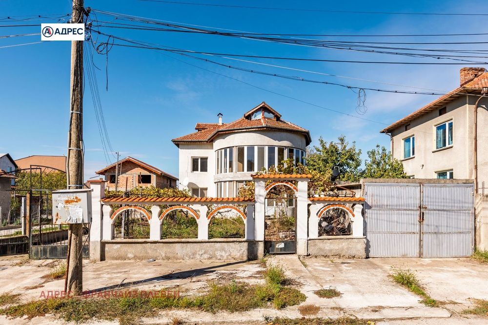 Продава се Къща в Белене - 200 кв.м за 253 €/кв.м - Снимка #1