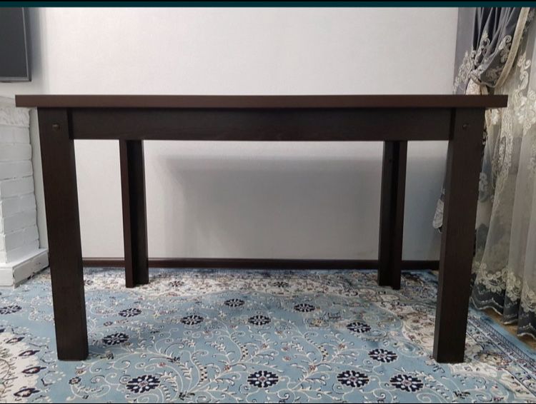 Продам кухонный стол