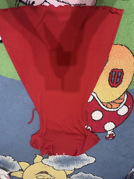 Продам красное платье