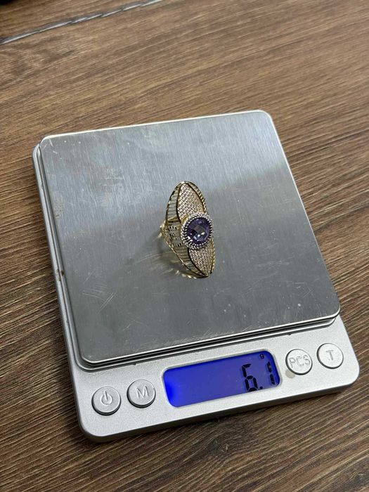 Продавам Златен Дамски Пръстен 14к 585