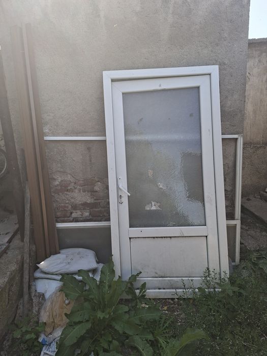 ПВЦ Врата размер 190/95.плъзгаща врата 190/130 пвц врата 235/72