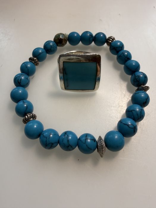 Сребърни висулки и пръстен