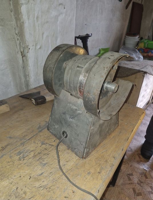 Продам наждак с диском