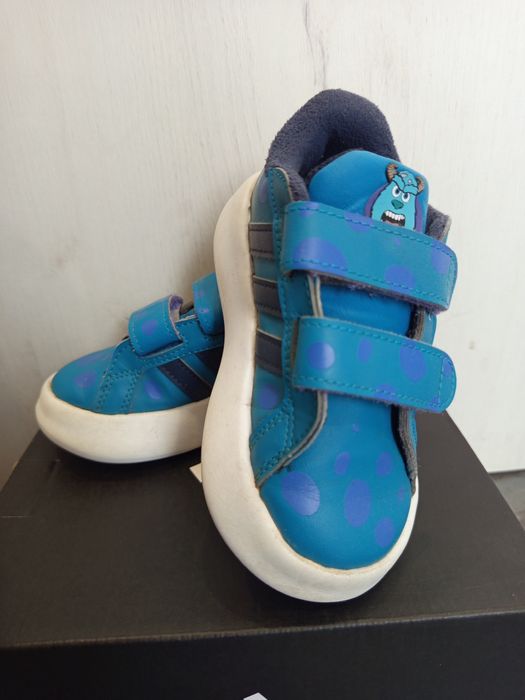 Детски сандали и маратонки Adidas