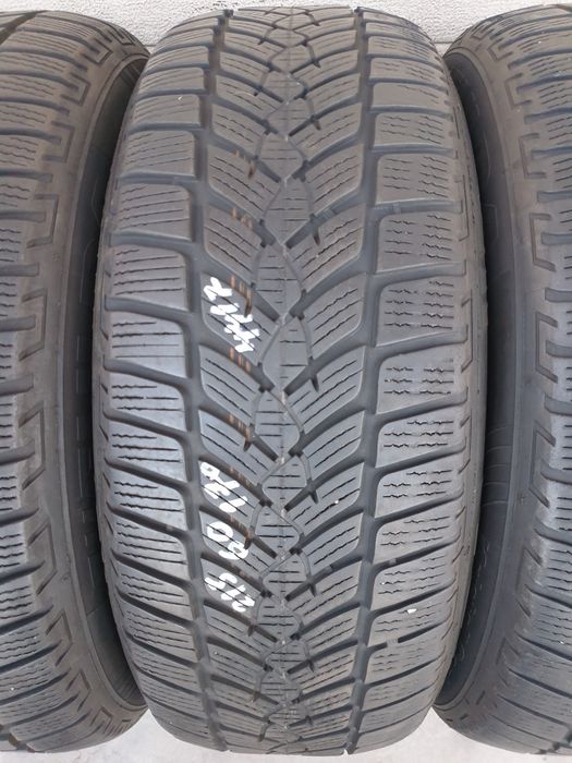 Зимни гуми 4 броя FULDA KristallControlSuv 215 60 R17 дот 4417