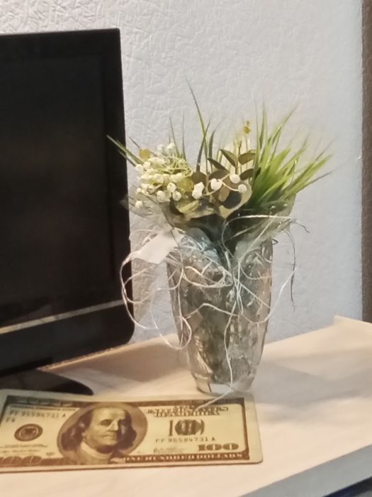 Цветы и декор для дома и офиса