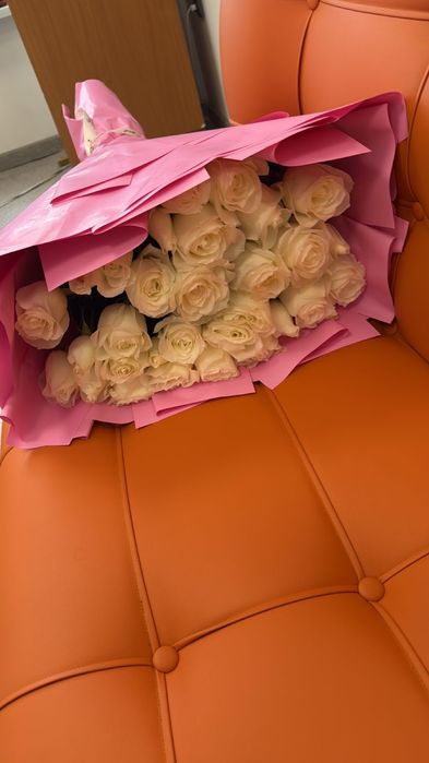 Цветы роза метровка