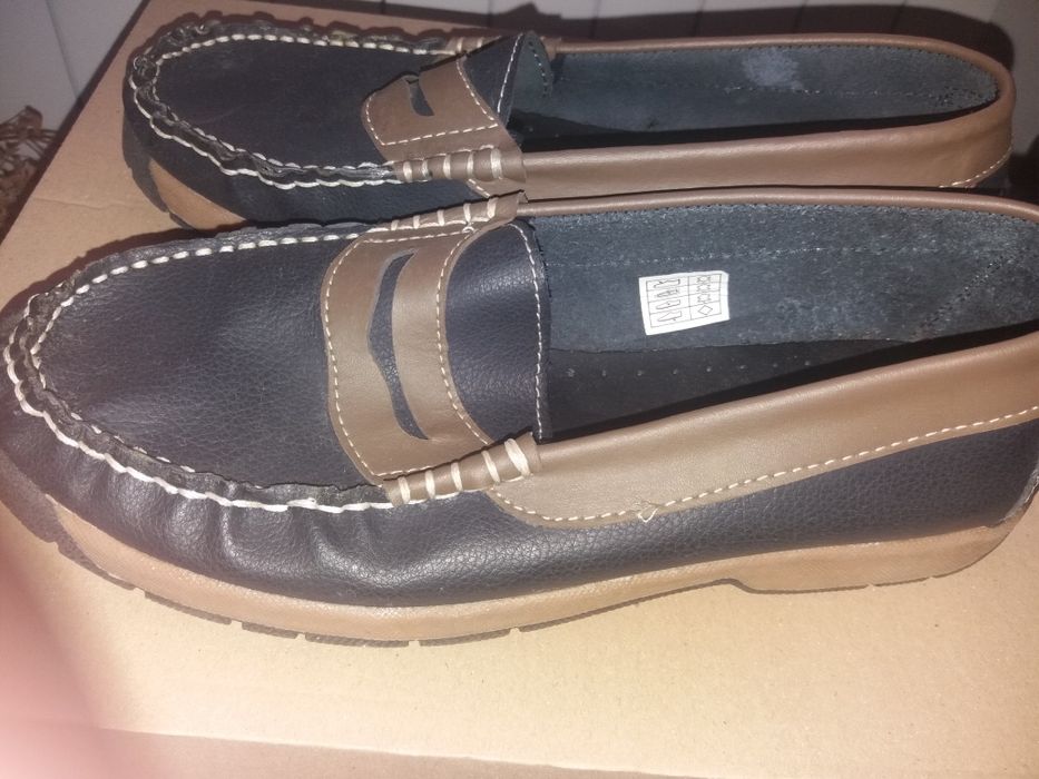 Продавам мокасини