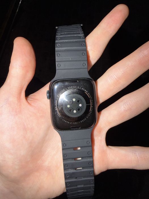 Apple Watch 9 45 mm 97%