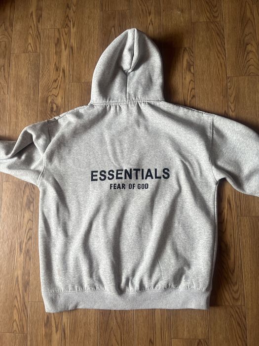 Худи Essentials.