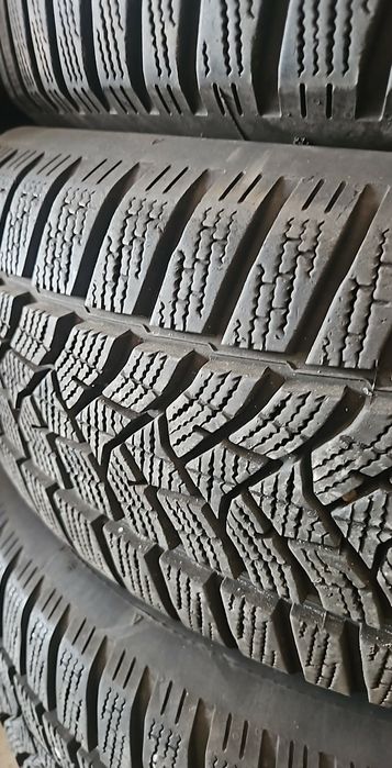 215/65/16цола.Dunlop