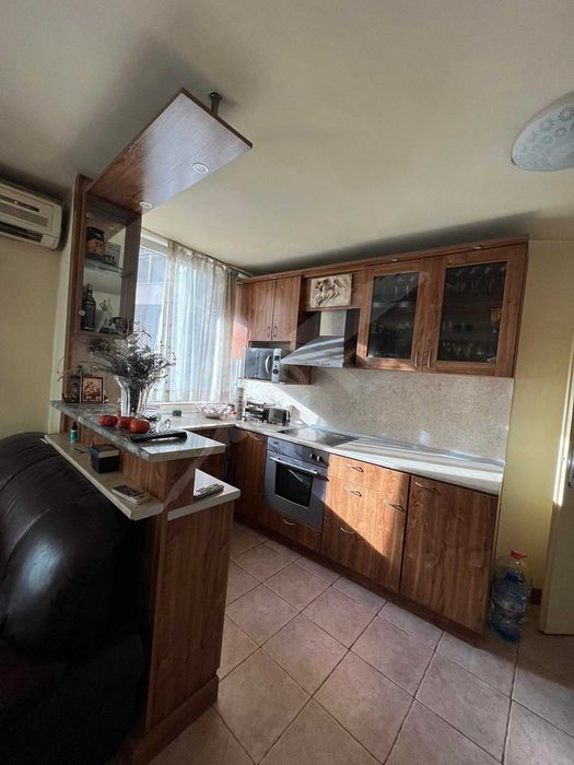 Продава се Многостаен апартамент в Варна, Автогара - 120 кв.м за 1725 €/кв.м - Снимка #1