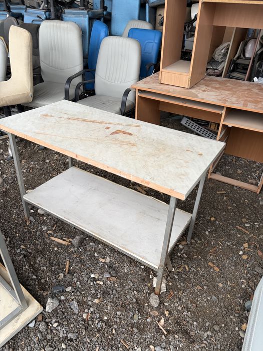 Продам стол лабораторный