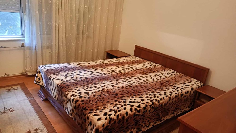 Дава се под наем Двустаен апартамент в Пловдив, Кършияка - 70 кв.м за 357 € - Снимка #2