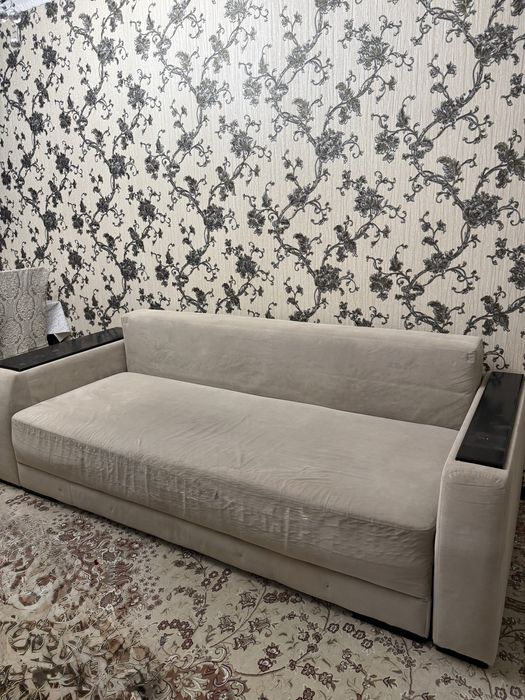 Диван б/у в хорошем состоянии