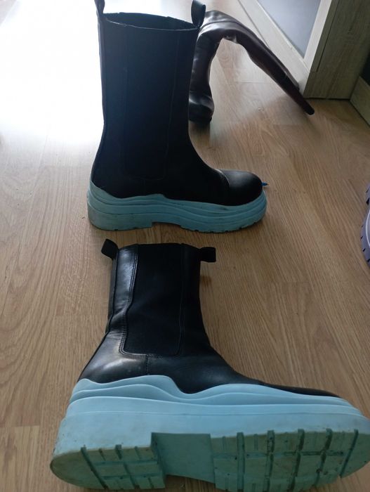 Дамски ботуши в отлично състояние