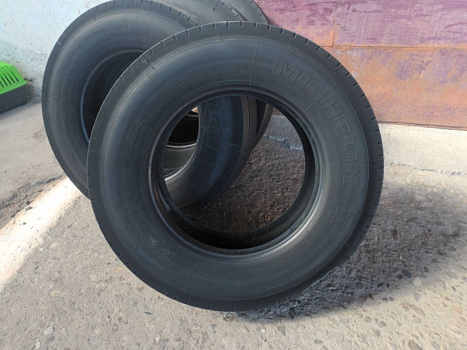 4 гуми за ремарке 265/70 R19.5 Michelin XTE2 143/141J FRT Germany