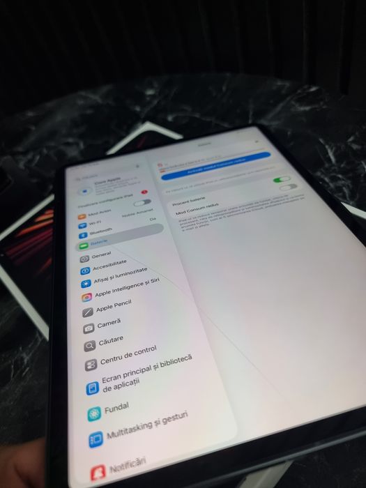 Noble Amanet - iPad Pro M1, 11 inch, gen 3, 128gb, fisura pe ecran