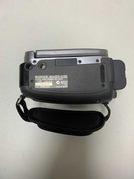 Продам Sony Handycam DCR-HC28E (MiniDV)