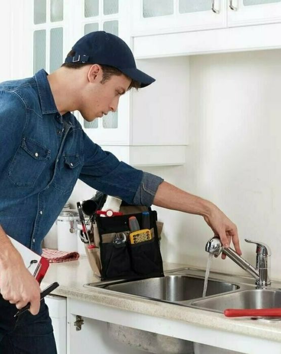 Сантехник прочистка конализации засор. Услуги чистка труб. Сантехника