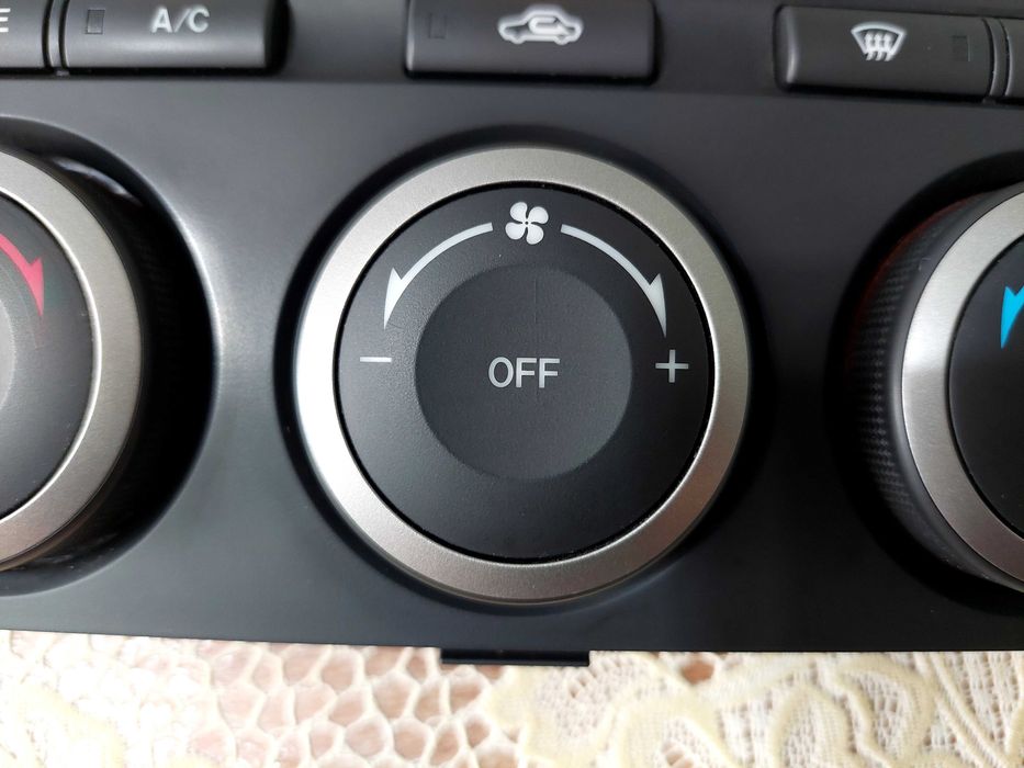 Панел/Модул Управление Климатроник за Mazda 6 (GH) 2007-2013