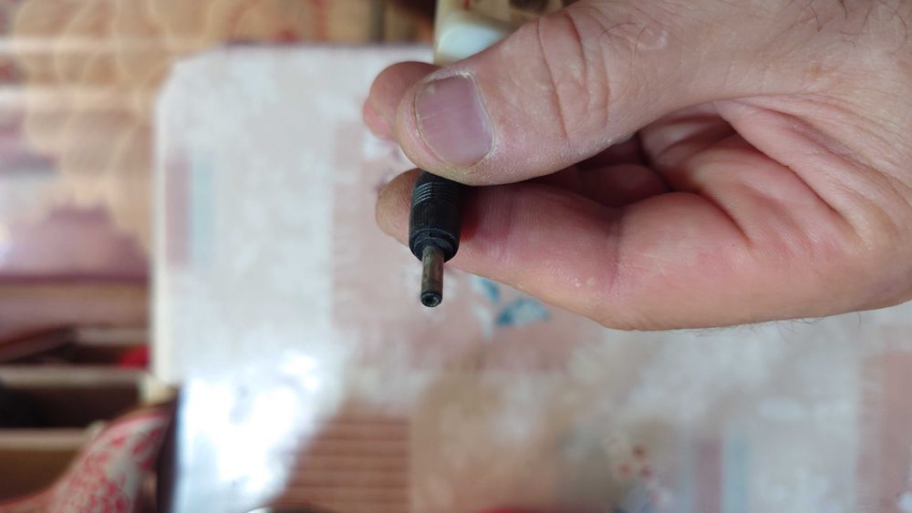 Колодка для питания или зарядки аккумуляторов