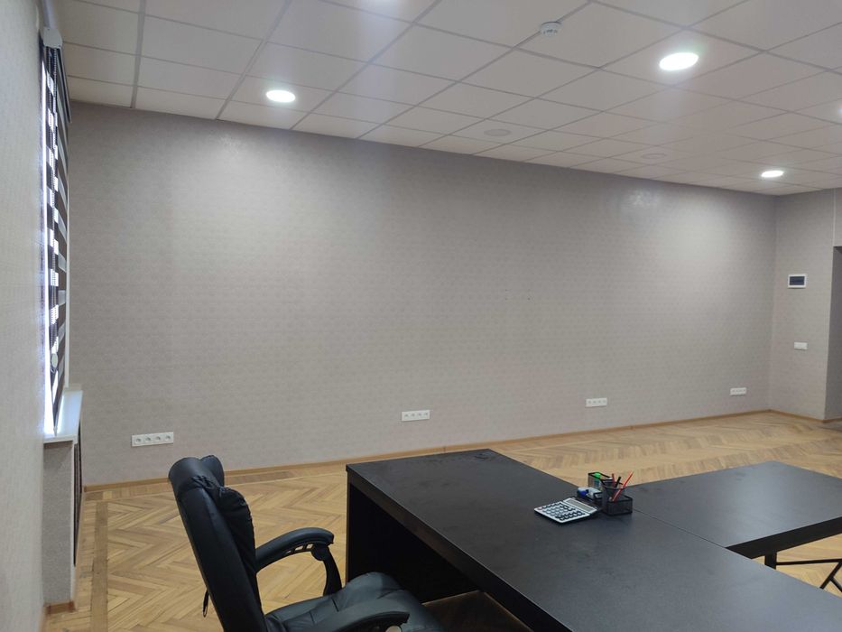 офис 50м2 центральная улица 1-линия ofis 50m2 markaziy kocha 1-qatorda