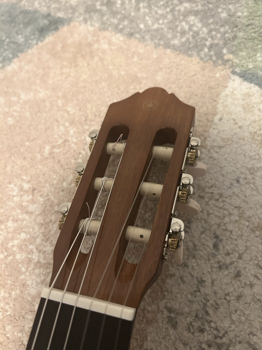 Chitara clasica Yamaha C40 + tuner si husa