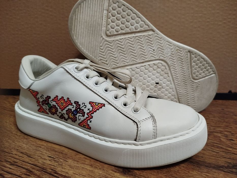 Кецове с бродерия шевици 38 номер